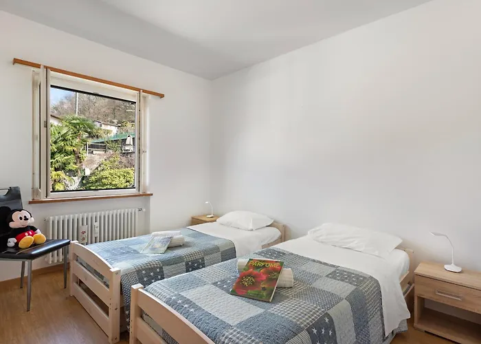 Garden On The 2 - Happy Apartment *