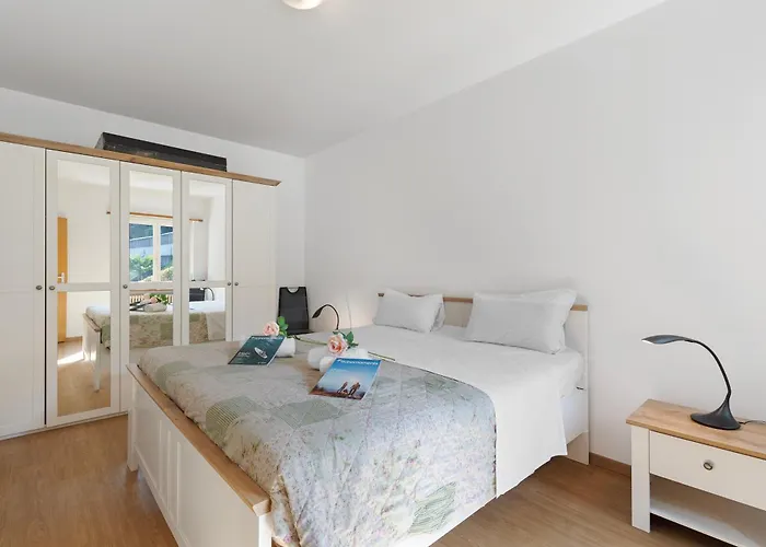 Apartment Garden On The 2 - Happy Gambarogno