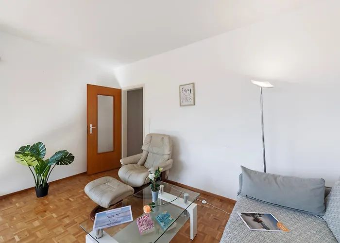 Apartament Garden On The 2 - Happy