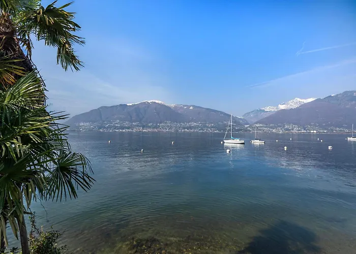 Garden On The 2 - Happy *